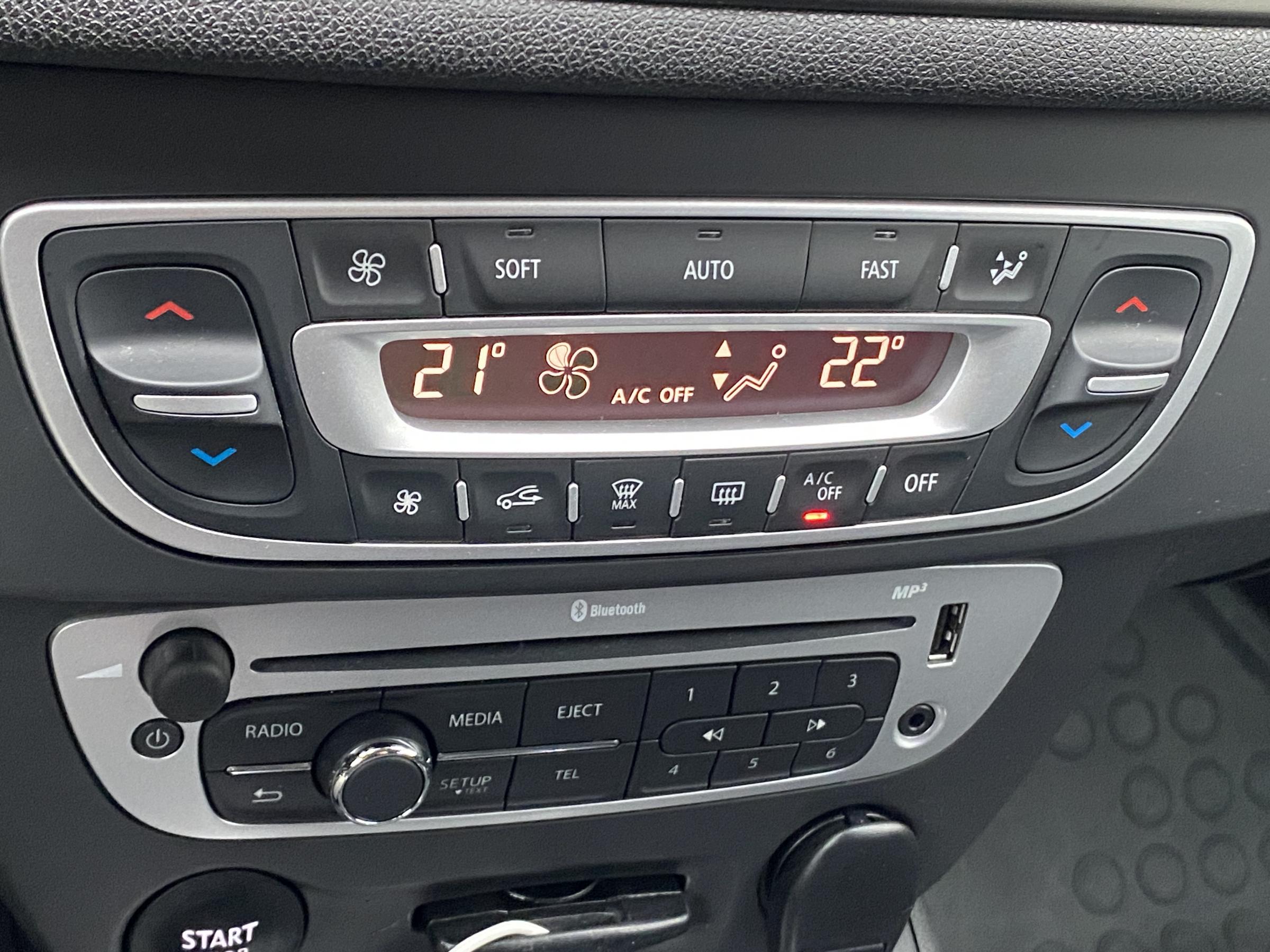 Renault Mégane, 2016 - pohled č. 16