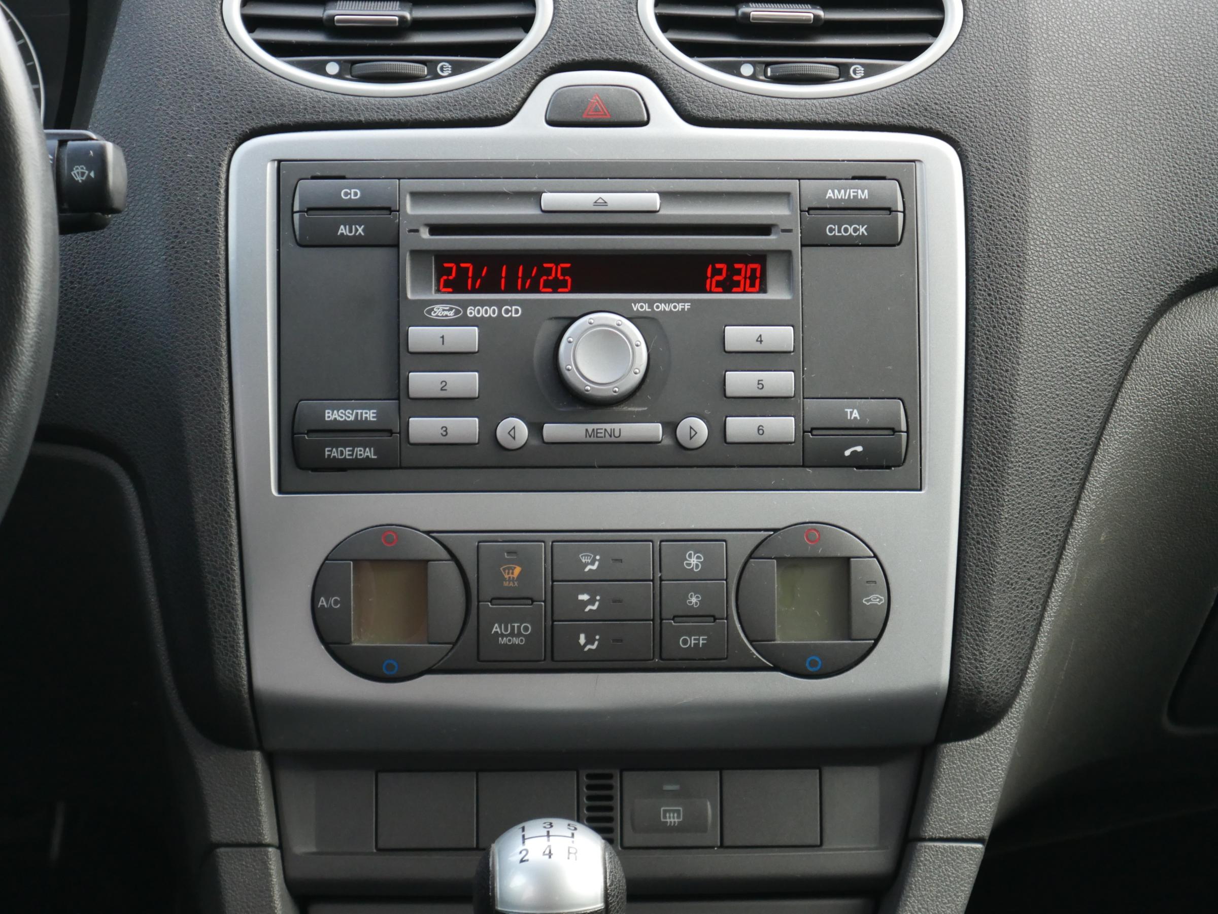 Ford Focus, 2005 - pohled č. 8