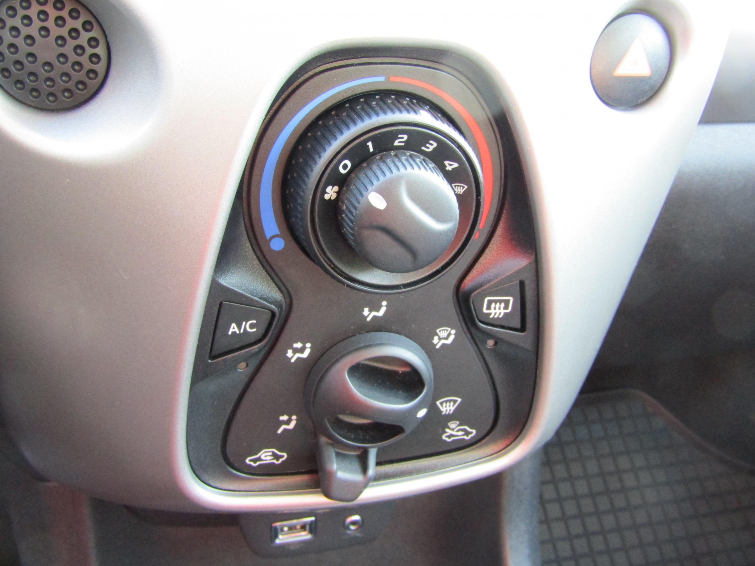 Toyota Aygo, 2018 - pohled č. 13