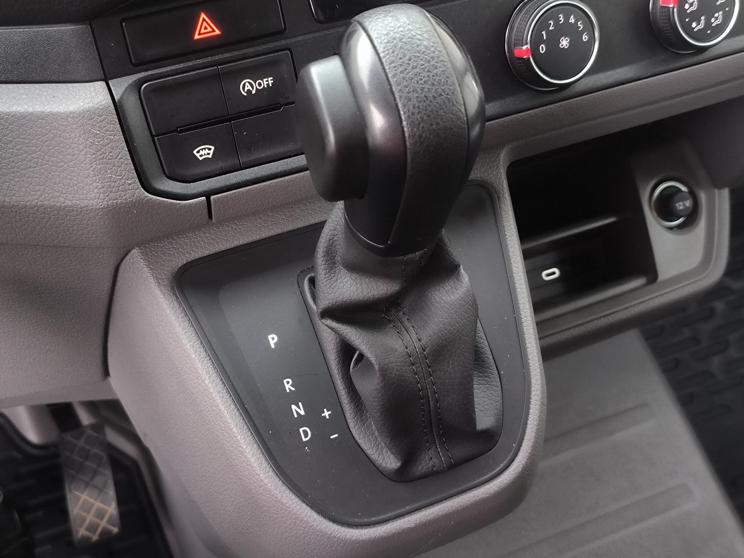 Volkswagen Crafter, 2023 - pohled č. 18