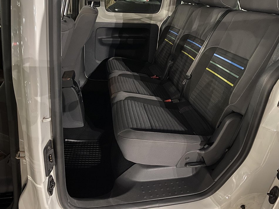 Volkswagen Caddy 1.6TDi  MAXi 7míst