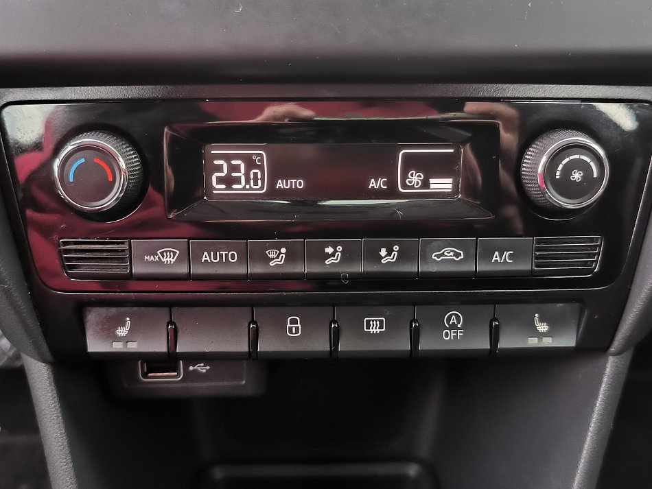 Škoda Rapid 1.6 TDi Ambiente