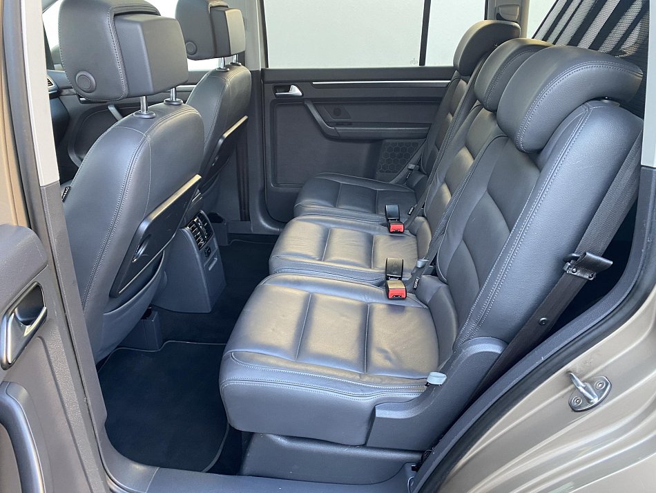 Volkswagen Touran 2.0 TDi Highline