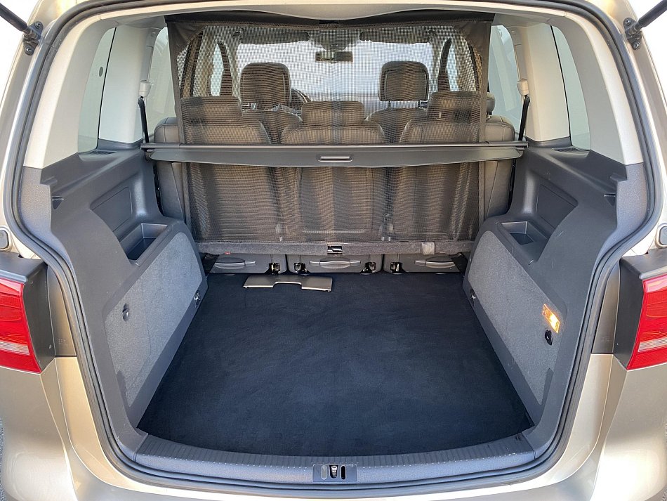 Volkswagen Touran 2.0 TDi Highline