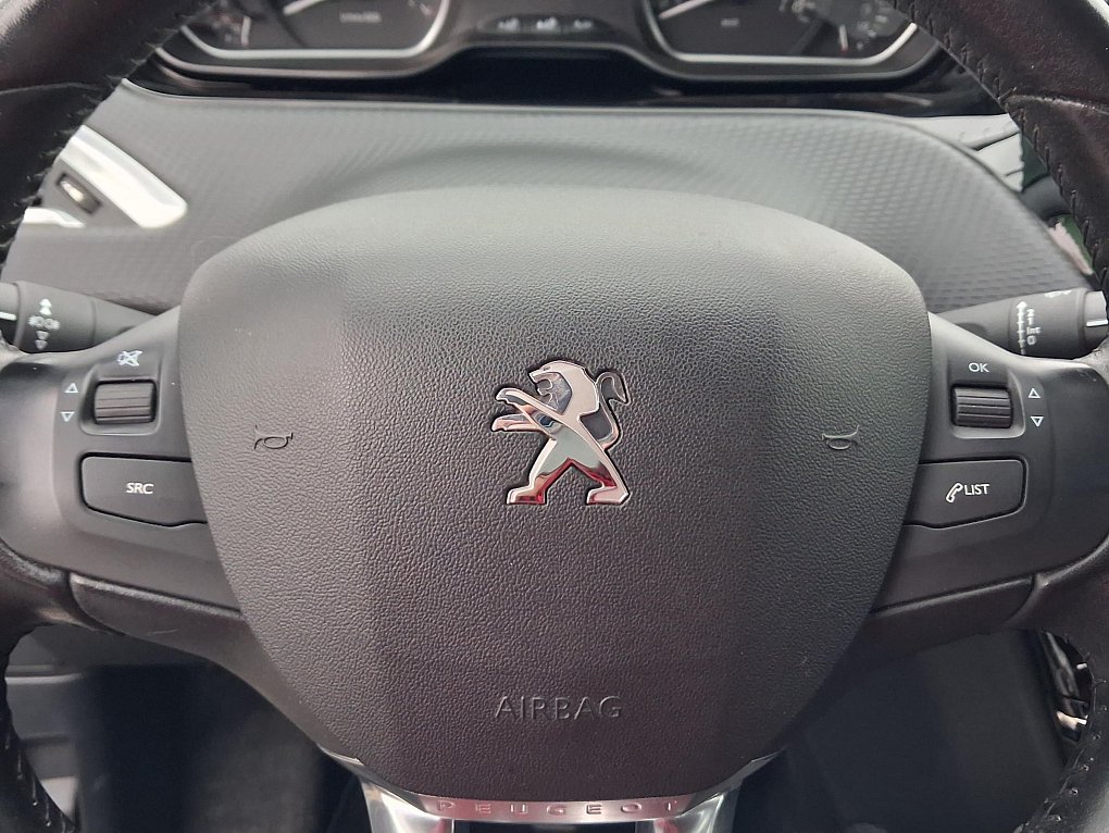 Peugeot 2008 1.2PT 