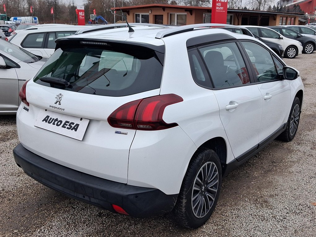 Peugeot 2008 1.2PT 