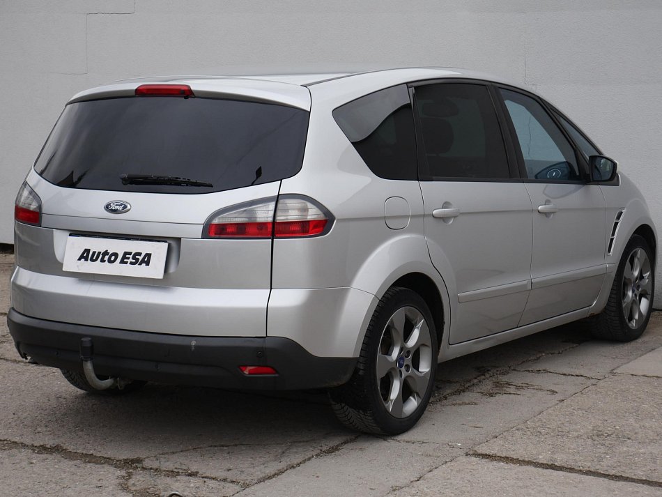 Ford S-MAX 2.0 i 