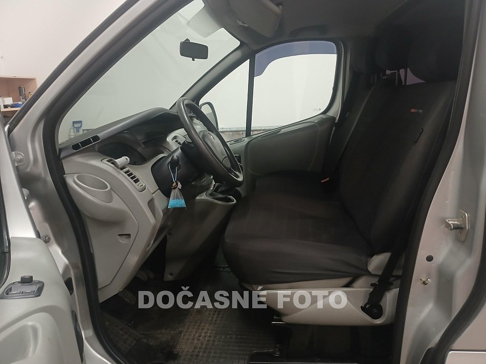 Renault Trafic 2.0 dci 