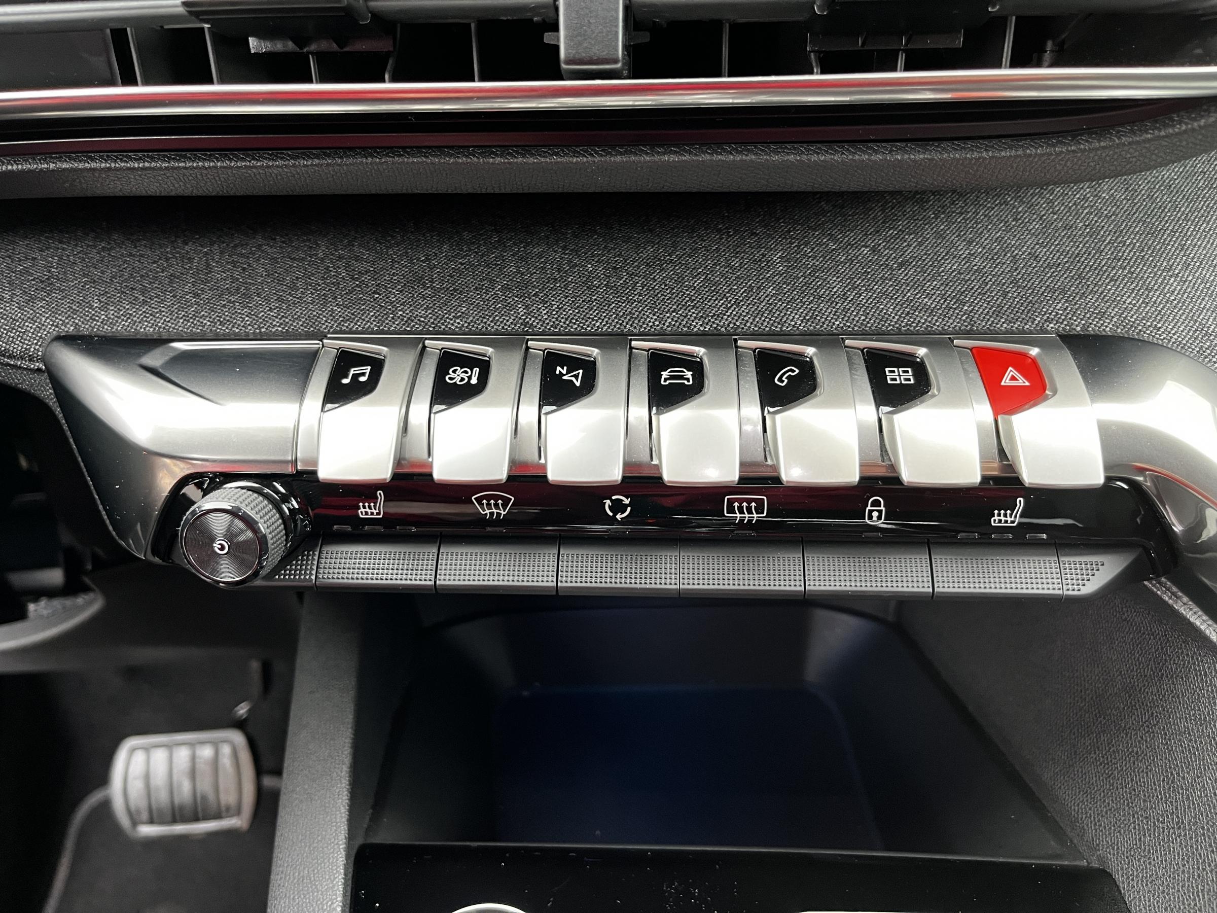 Peugeot 3008, 2022 - pohled č. 18