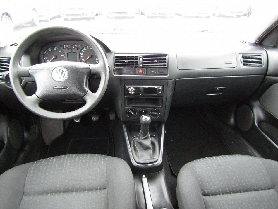 Volkswagen Golf 1.6 16V 