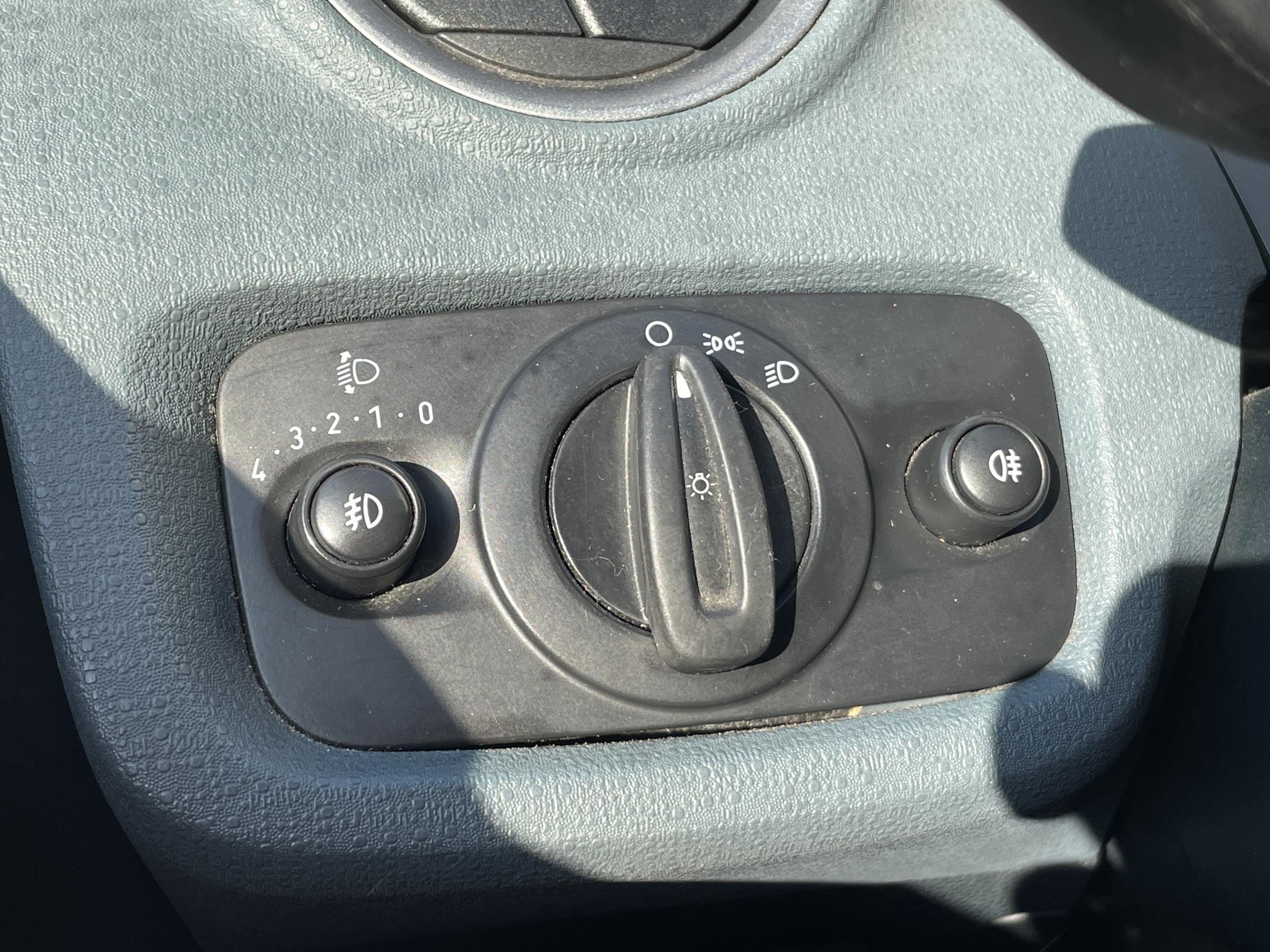 Ford Fiesta, 2009 - pohled č. 19