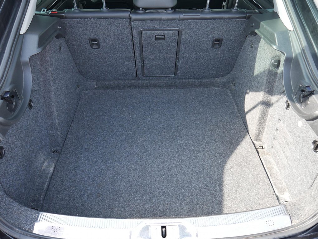 Škoda Superb II 2.0 TDi Elegance