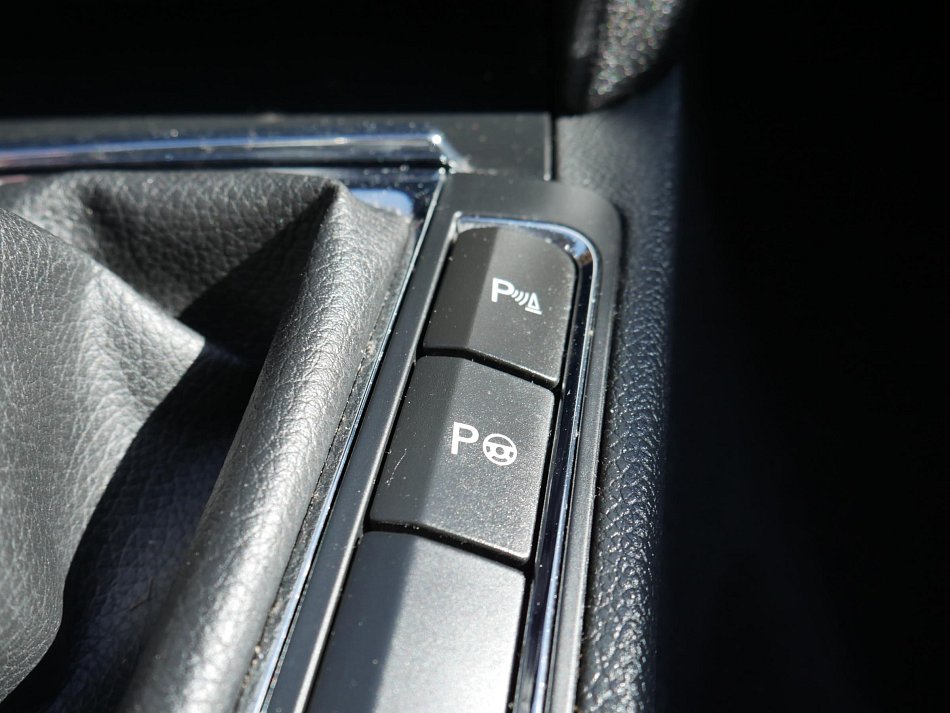 Škoda Superb II 2.0 TDi Elegance