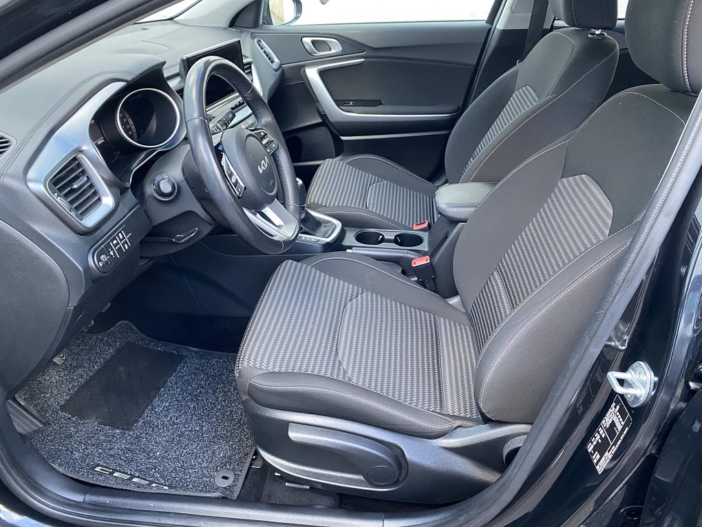 Kia Ceed 1.5T-GDi TOP