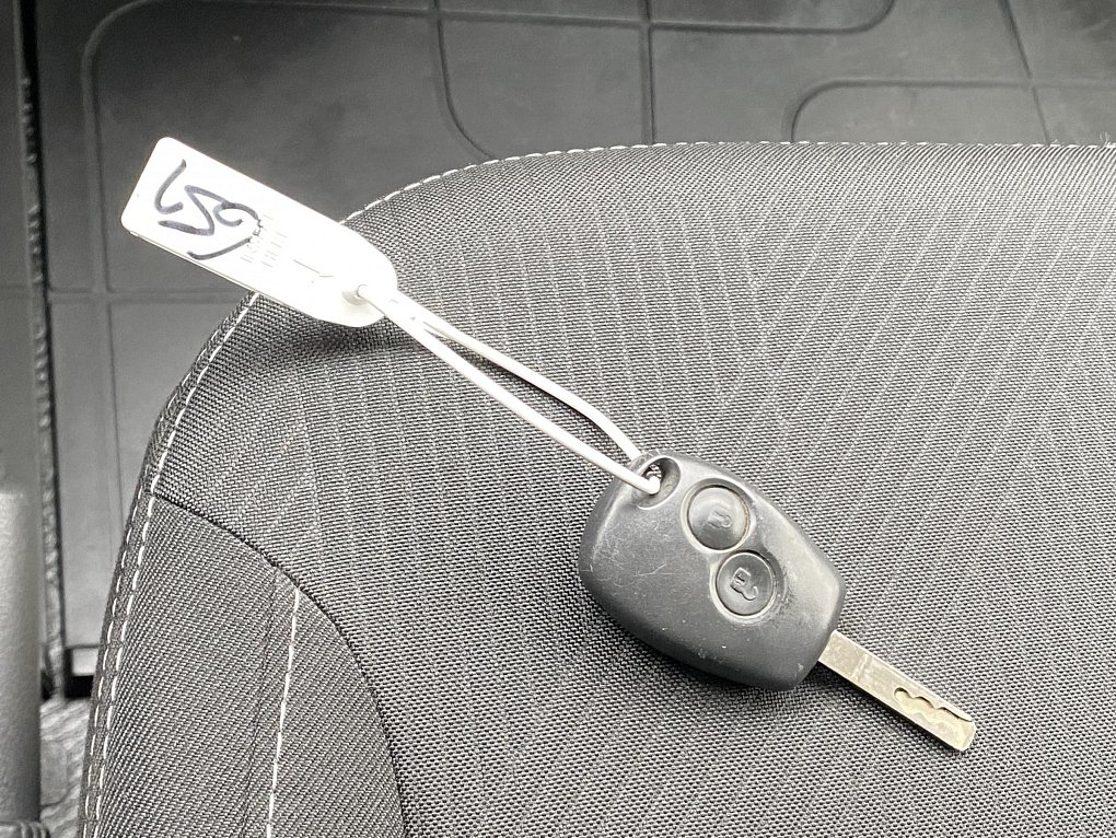 Renault Trafic 2.0dCi Cool L2H1