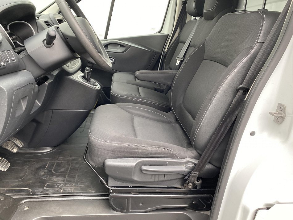 Renault Trafic 2.0dCi Cool L2H1