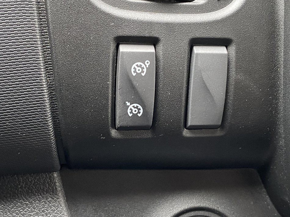 Renault Trafic 2.0dCi Cool L2H1