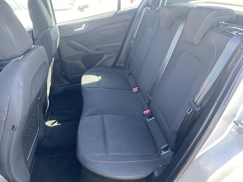 Ford Focus 1.0EB ST-Line