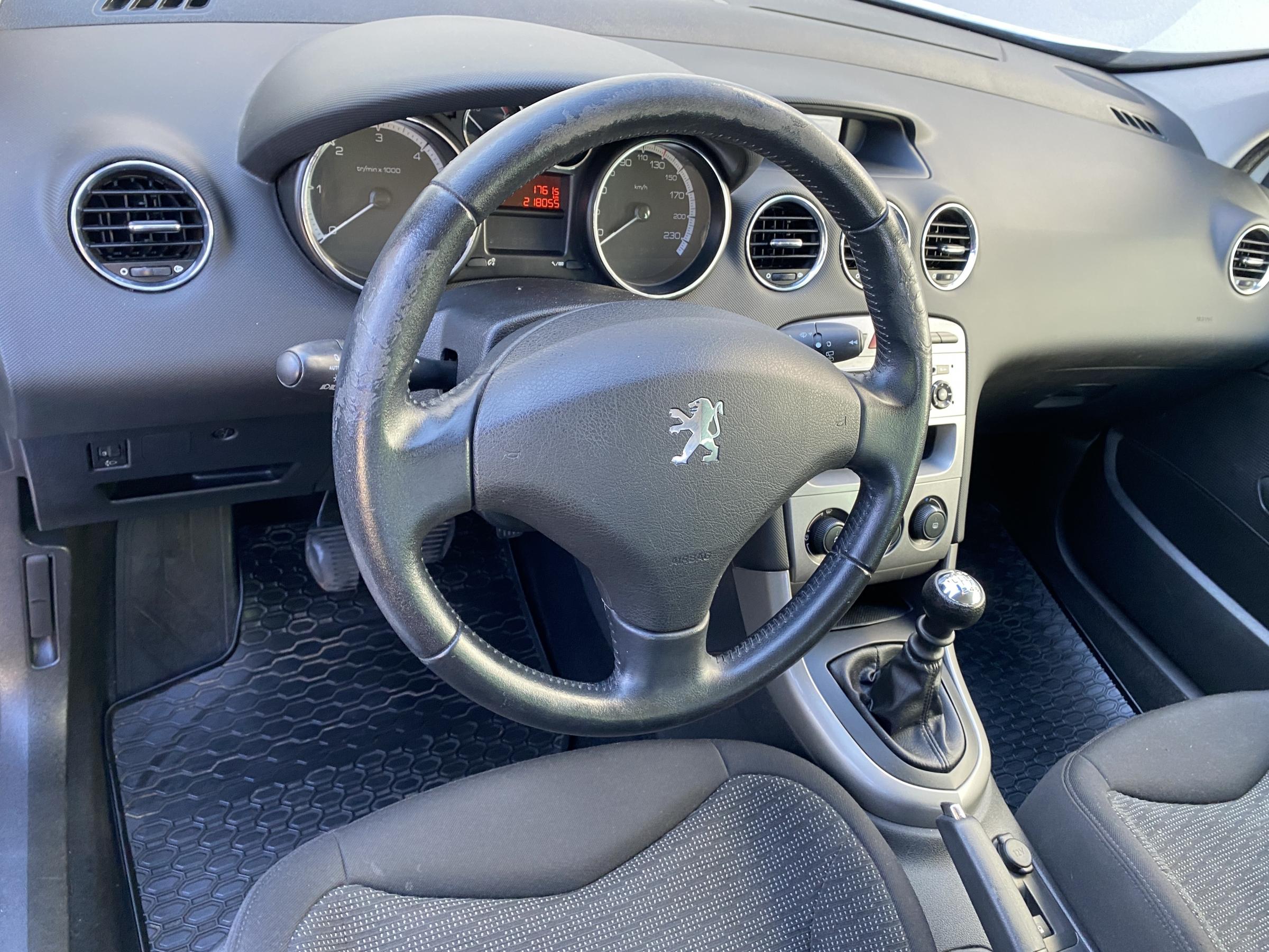 Peugeot 308, 2010 - pohled č. 12