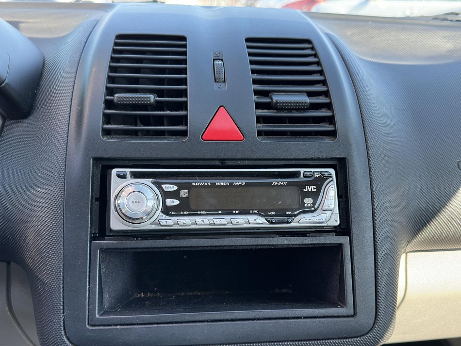 Volkswagen Polo 1.0 i 