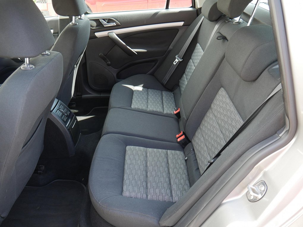 Škoda Octavia II 1.6 TDI 