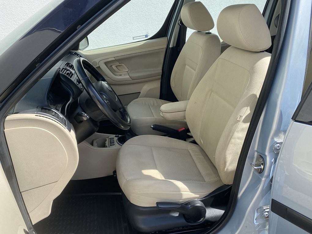 Škoda Roomster 1.6 16V Comfort