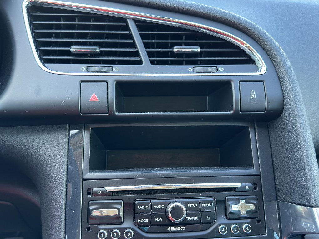 Peugeot 3008 1.6HDi 