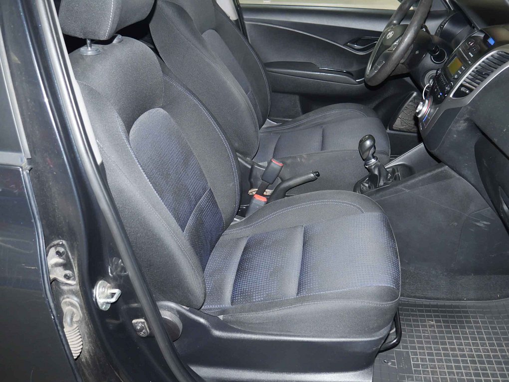 Hyundai Ix20 1.4i 