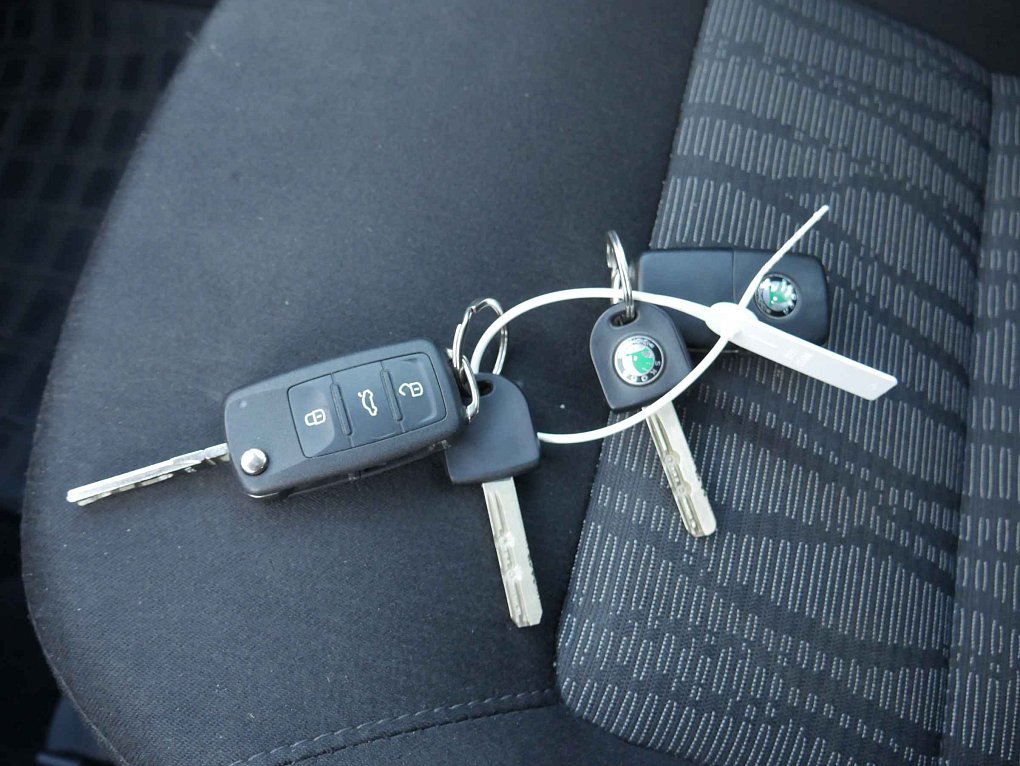 Škoda Octavia II 2.0TDi Elegance