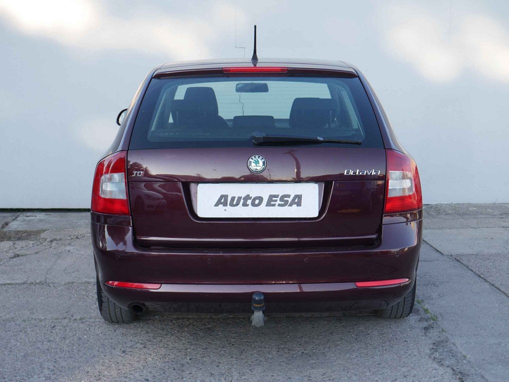 Škoda Octavia II 2.0TDi Elegance