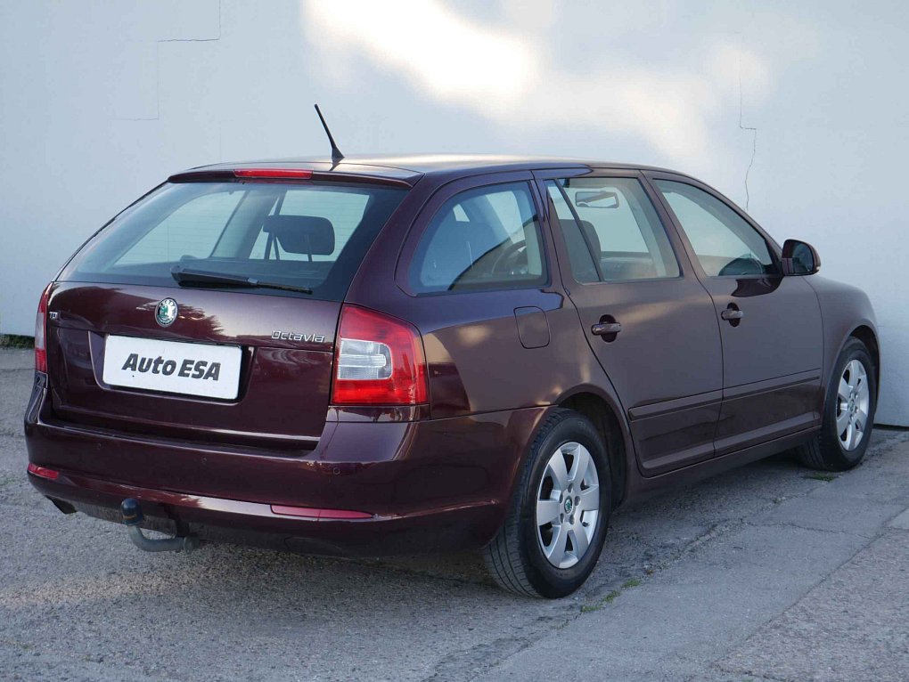 Škoda Octavia II 2.0TDi Elegance