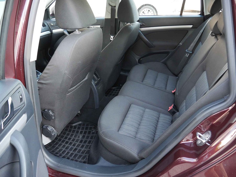 Škoda Octavia II 2.0TDi Elegance