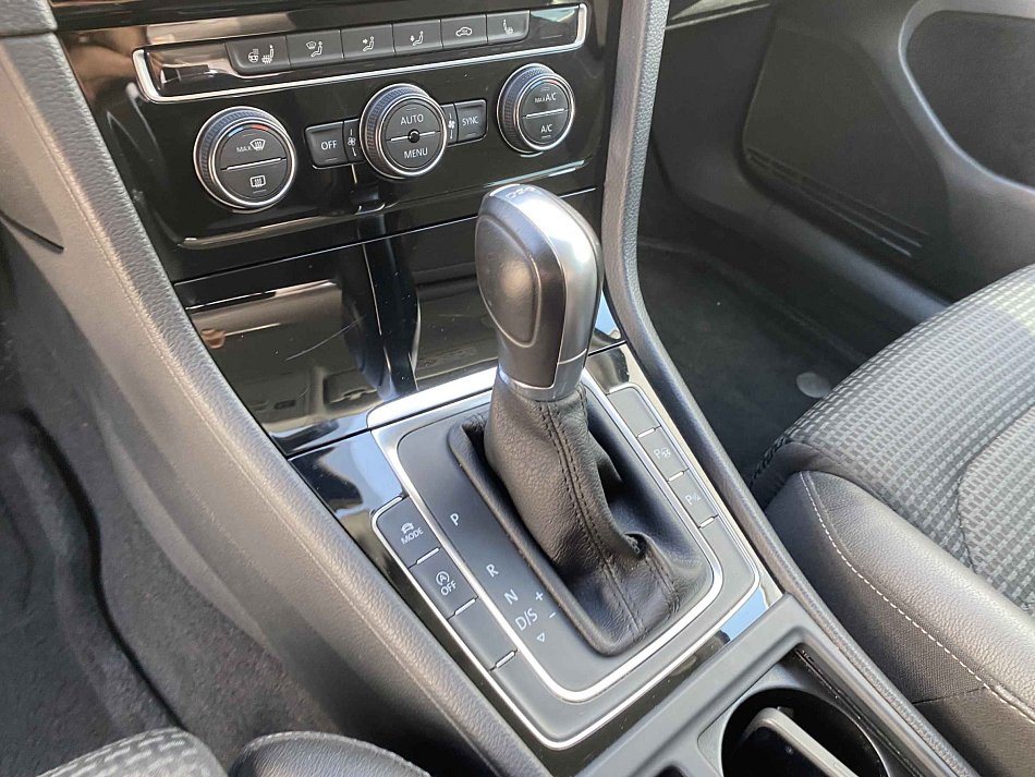 Volkswagen Golf 1.4TSi 