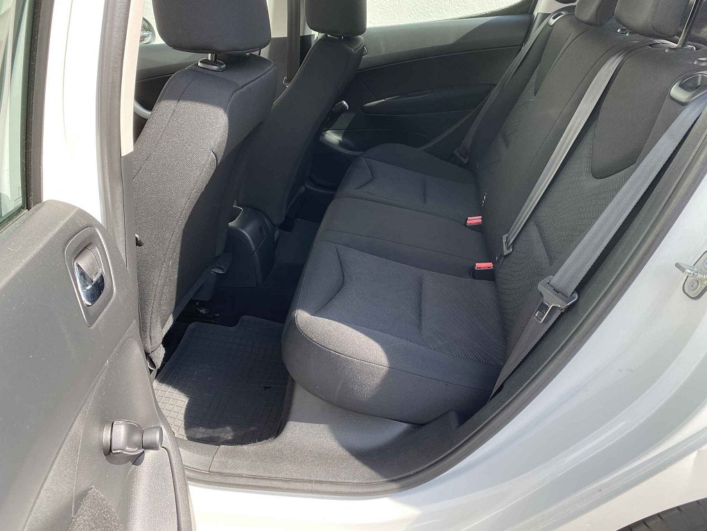 Peugeot 308 1.4i 