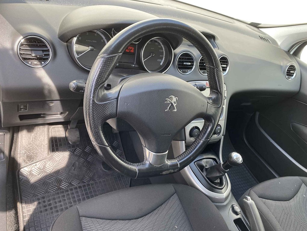 Peugeot 308 1.4i 