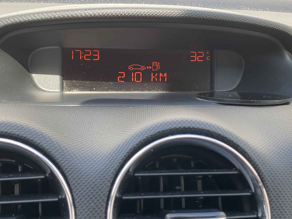 Peugeot 308 1.4i 
