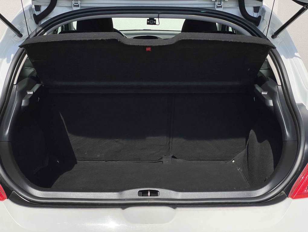 Peugeot 308 1.4i 
