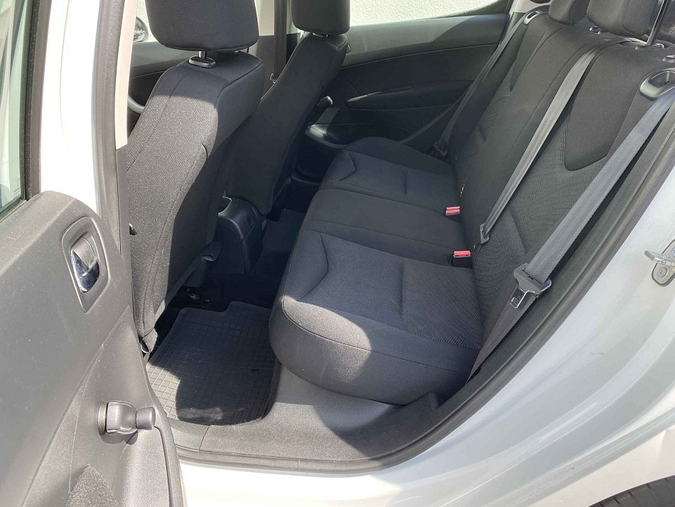 Peugeot 308 1.4i 