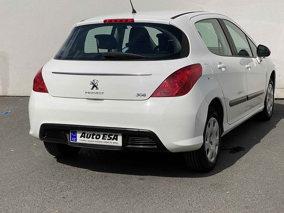 Peugeot 308 1.4i 