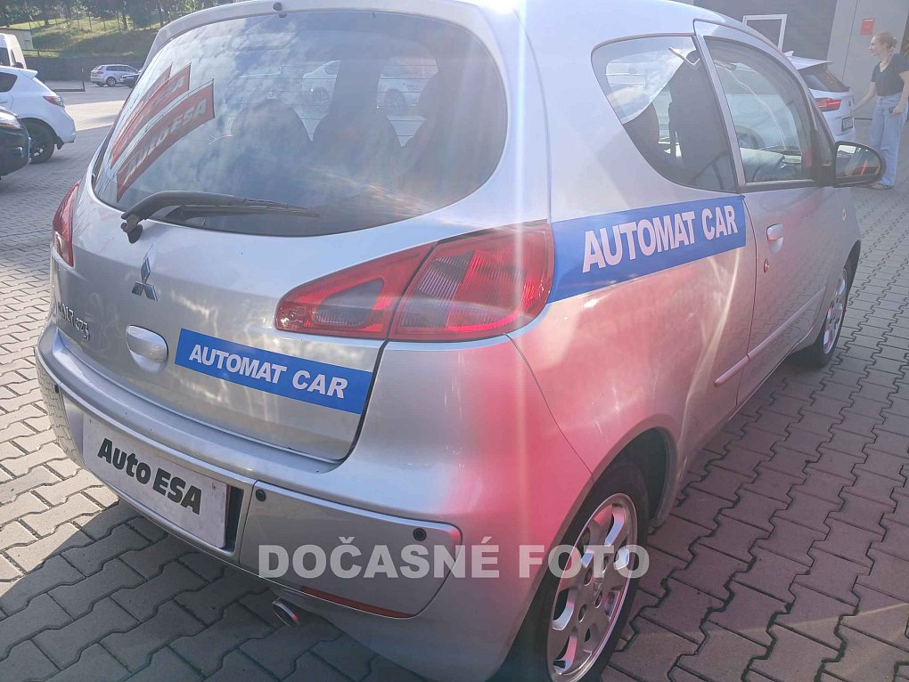 Mitsubishi Colt 1.3i 