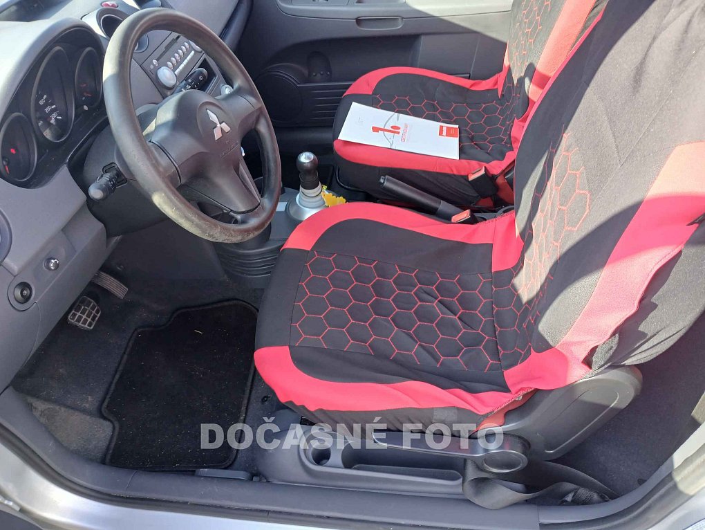 Mitsubishi Colt 1.3i 