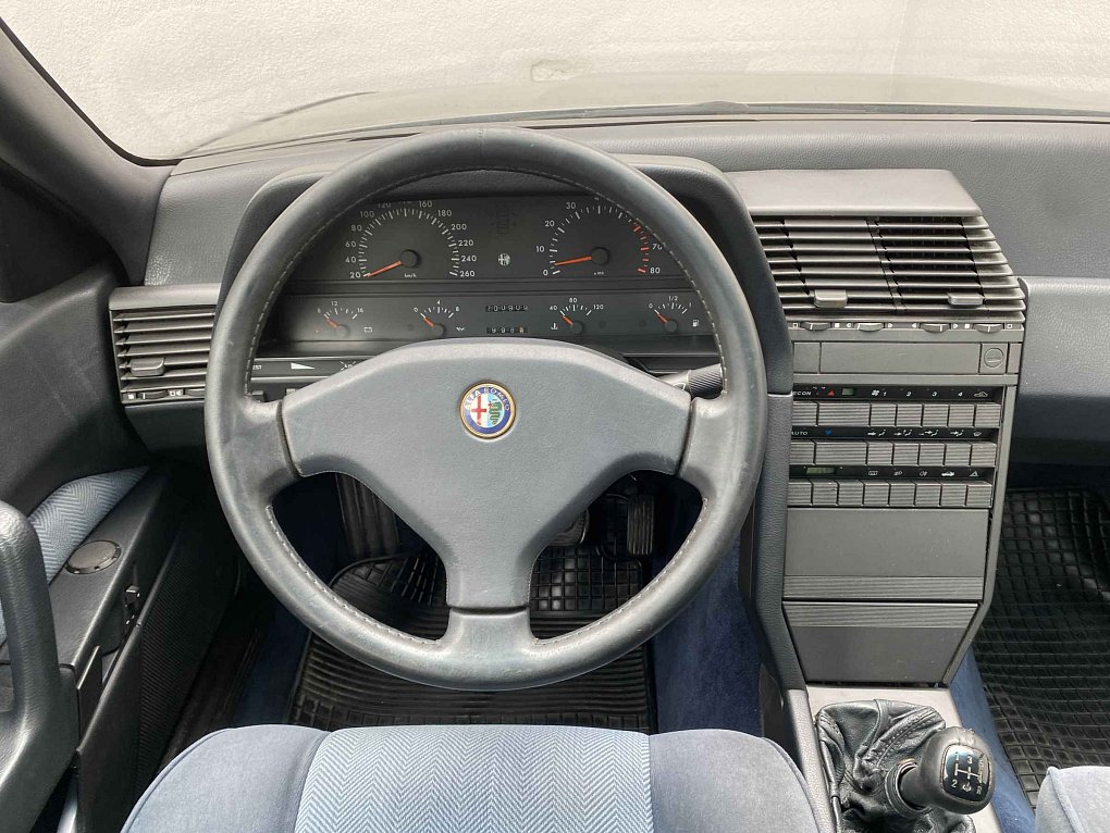 Alfa Romeo 164 3.0 V6 