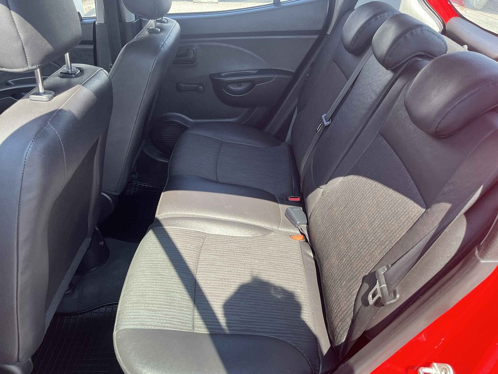 Kia Picanto 1.0i 