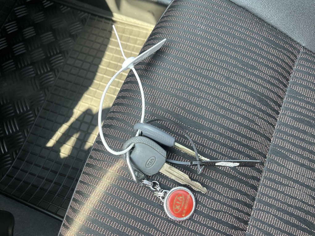 Kia Picanto 1.0i 