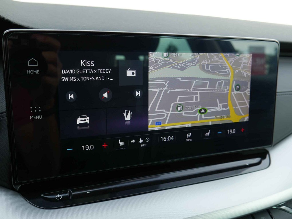Škoda Octavia IV 1.5 TSi Ambition