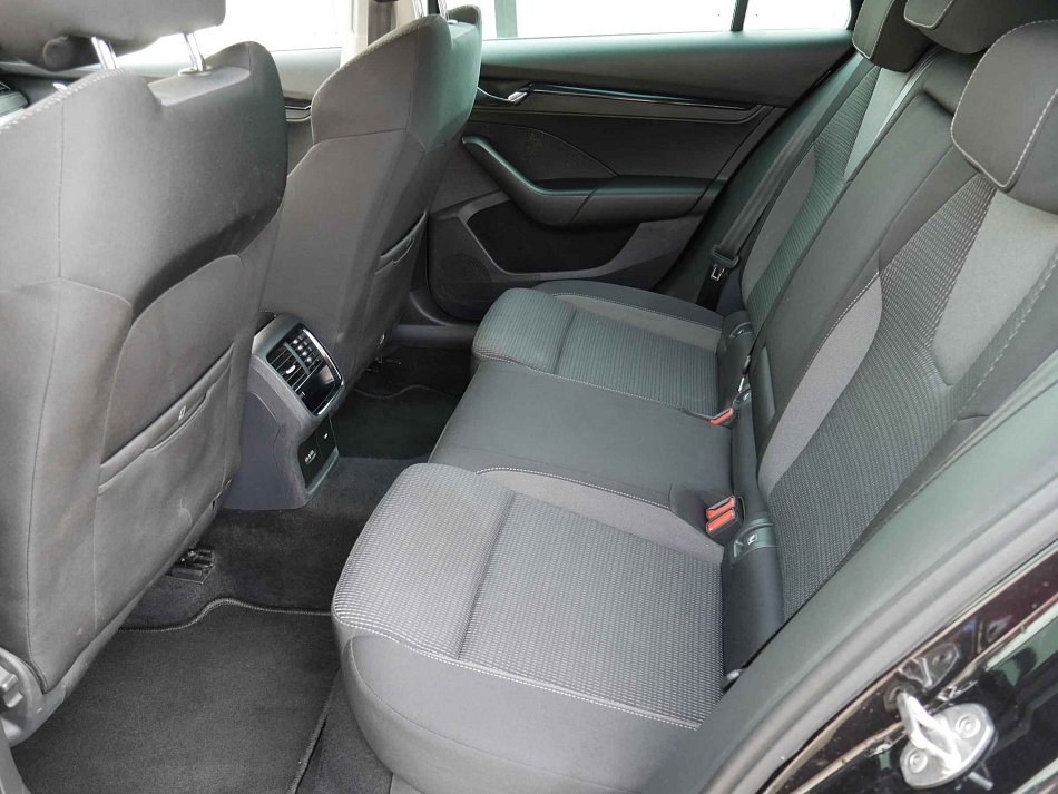 Škoda Octavia IV 1.5 TSi Ambition