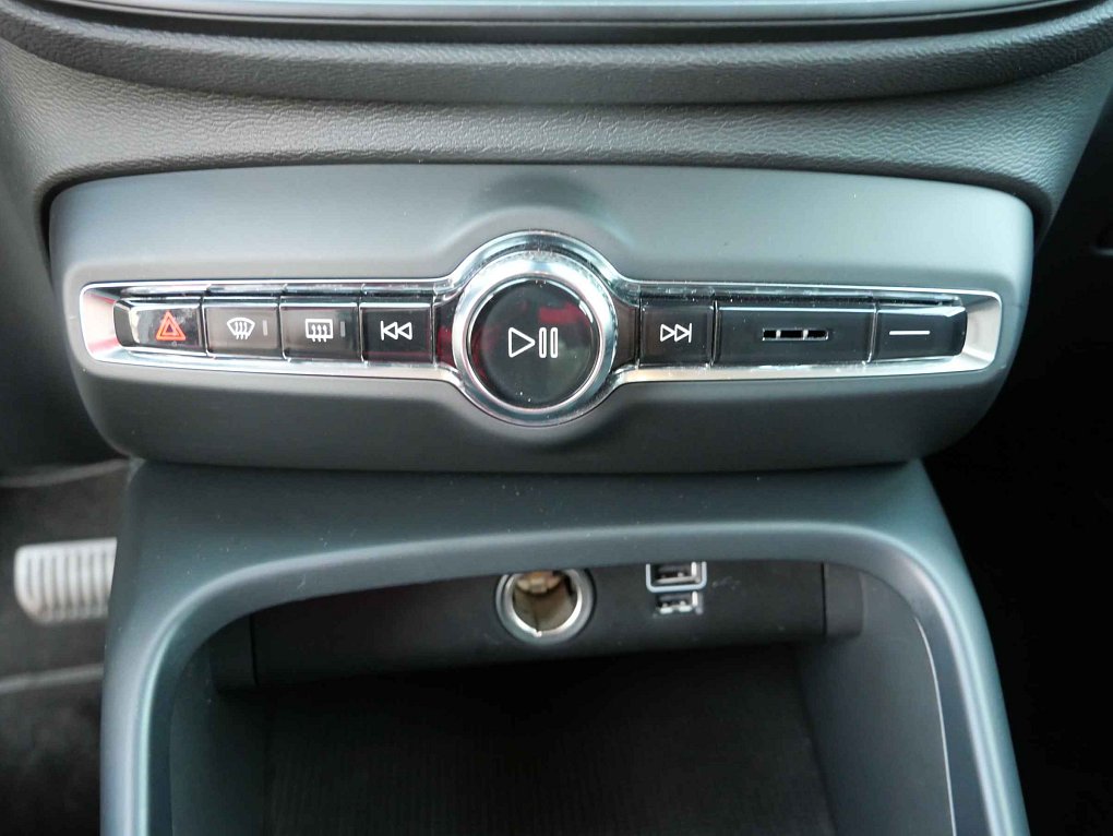Volvo XC40 1.5T Momentum