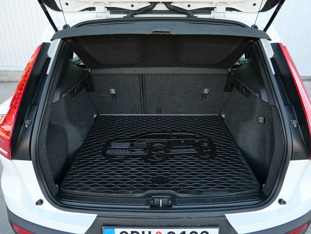 Volvo XC40 1.5T Momentum