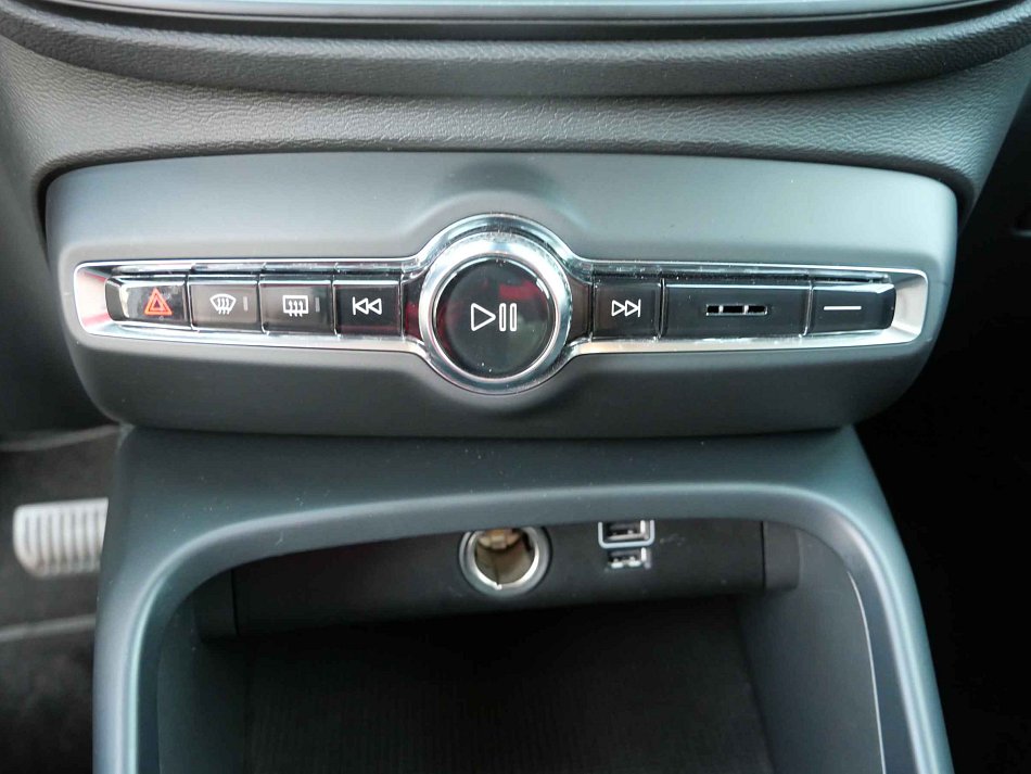 Volvo XC40 1.5T Momentum