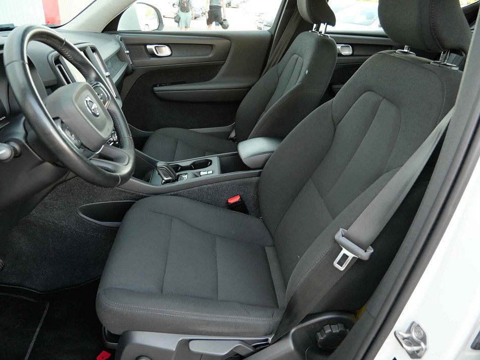 Volvo XC40 1.5T Momentum
